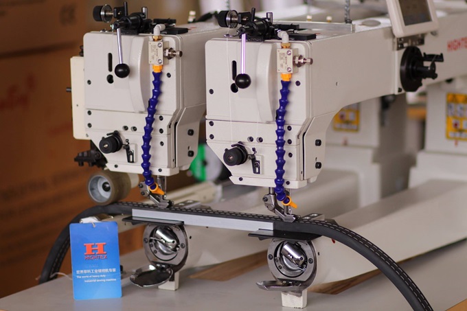 DA205-370RS Double needle sewing station for stitching 15 mm rubber sheet